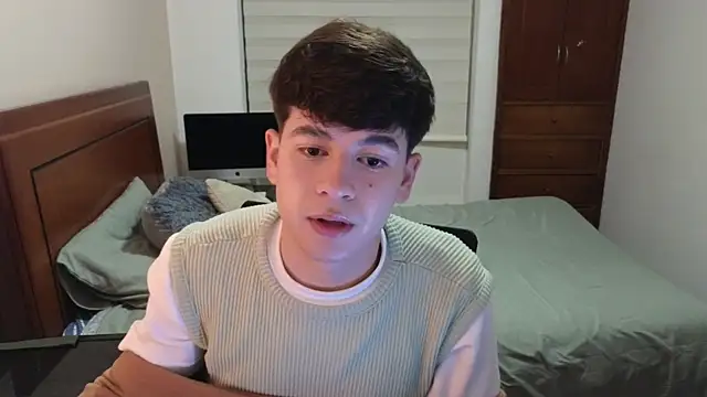 tightncuteass online show from 21, 10, 2025