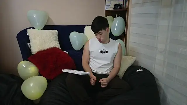 tightncuteass online show from 8, 2, 2026