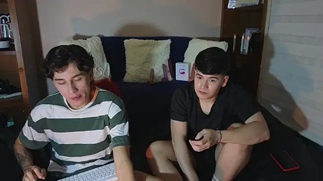 tightncuteass online show from 19, 12, 2025