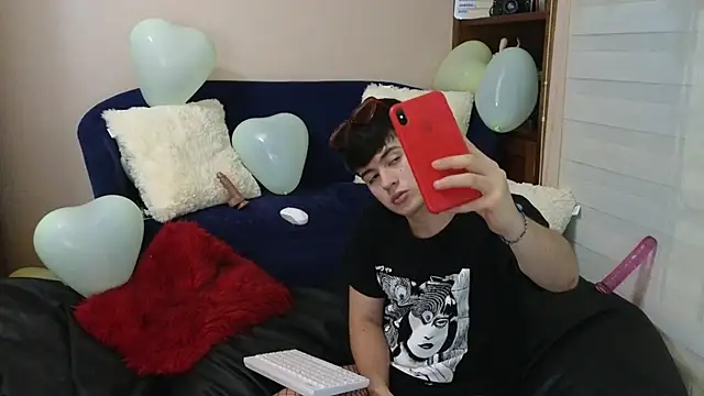 tightncuteass online show from 10, 2, 2026