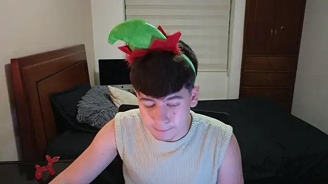 tightncuteass online show from 4, 11, 2025