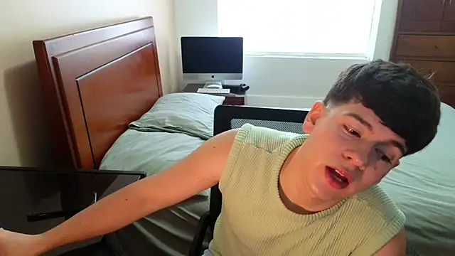 tightncuteass online show from 10, 9, 2025