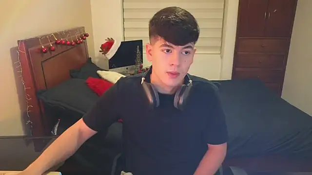 tightncuteass online show from 15, 11, 2025