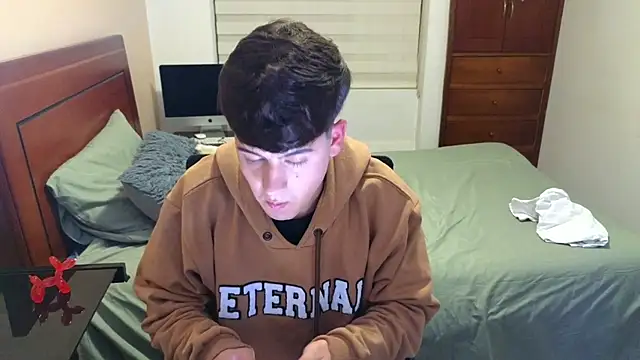 tightncuteass online show from 30, 9, 2025