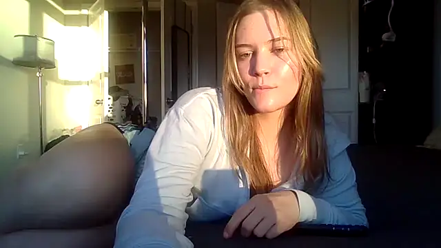 AllesandraLove online show from 13, 11, 2025