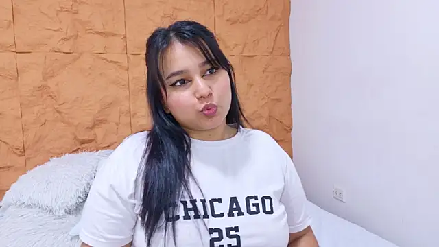 IvannaaVega online show from 8, 5, 2026