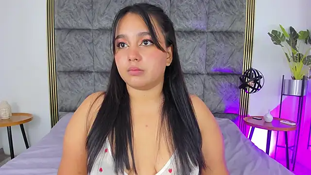 IvannaaVega online show from 2, 10, 2025