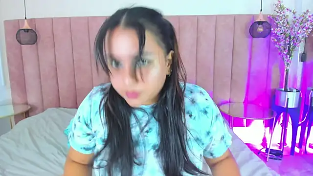 IvannaaVega online show from 18, 10, 2025