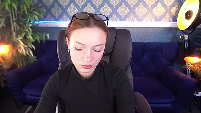 FoxyMayy online show from 6, 10, 2025