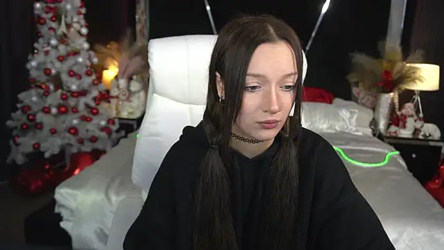 FoxyMayy online show from 16, 12, 2025