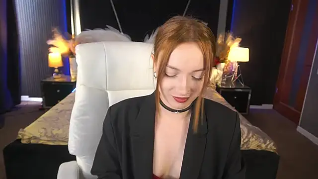 Snapshot of FoxyMayy chatting on 4, 7, 2026 FoxyMayy online show from 4, 7, 2026