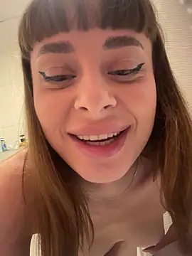 BabyBee  online show from 7, 11, 2025