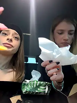 BabyBee  online show from 3, 10, 2025