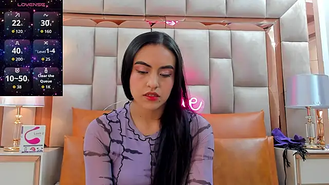 Leslie Bussh  online show from 18, 9, 2025