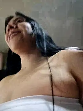 Snapshot of valen-sexx chatting on 22, 11, 2025 valen-sexx online show from 22, 11, 2025