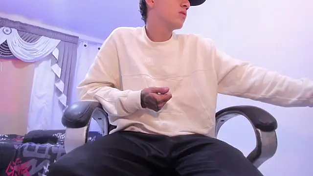 Snapshot of weesley_boy chatting on 15, 1, 2026 weesley boy online show from 15, 1, 2026