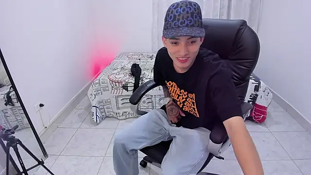 Snapshot of weesley_boy chatting on 26, 9, 2025 weesley boy online show from 26, 9, 2025