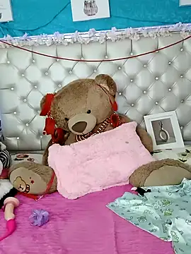 ZARAY 1118 online show from 19, 10, 2025