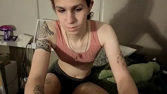 cuddlyavenue online show from 30, 11, 2025