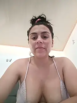 Snapshot of vanessa-titisM chatting on 1, 3, 2026 vanessa-titisM online show from 1, 3, 2026