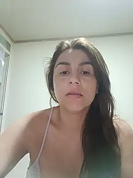 Snapshot of vanessa-titisM chatting on 8, 7, 2026 vanessa-titisM online show from 8, 7, 2026