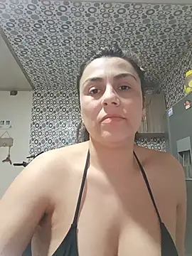 Snapshot of vanessa-titisM chatting on 14, 6, 2026 vanessa-titisM online show from 14, 6, 2026