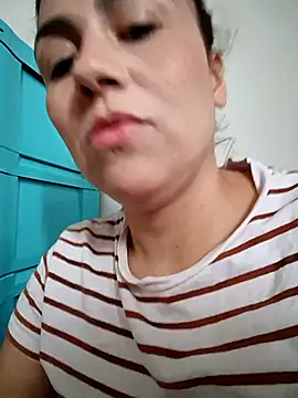 vanessa-titisM online show from 5, 10, 2025