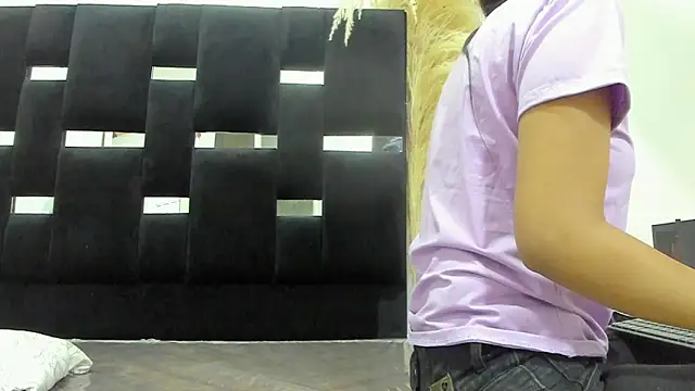 Maeve6721 online show from 7, 10, 2025