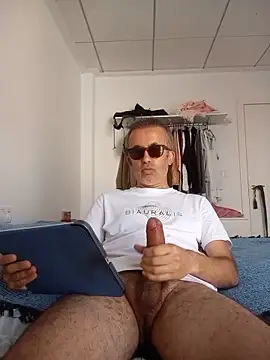 EmilioTaladdro online show from 3, 6, 2026