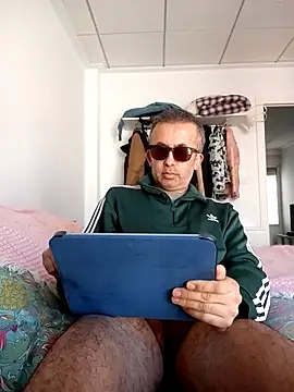 EmilioTaladdro online show from 24, 3, 2026