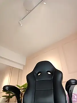 ArielBlossom    online show from 1, 3, 2026