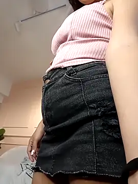 ArielBlossom    online show from 28, 2, 2026