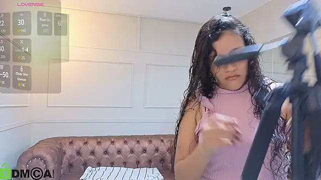 ArielBlossom    online show from 22, 10, 2025