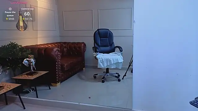 ArielBlossom    online show from 8, 2, 2026