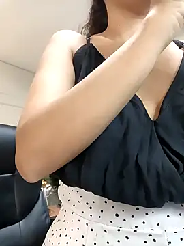 ArielBlossom    online show from 19, 2, 2026