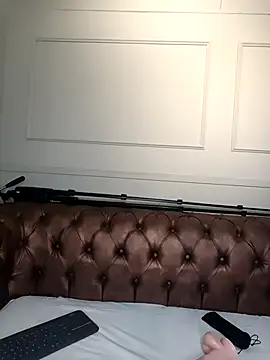 ArielBlossom    online show from 1, 12, 2025