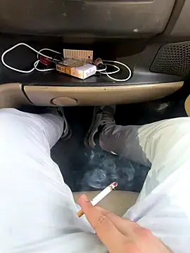 LAZ3R1 online show from 28, 10, 2025