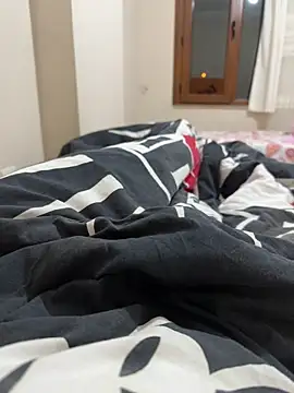 LAZ3R1 online show from 21, 9, 2025