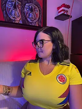 GabyMejiaa online show from 15, 11, 2025