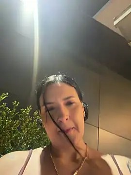 GabyMejiaa online show from 15, 5, 2026