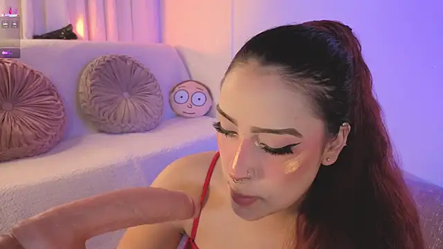 Snapshot of ashlynnlowe_ chatting on 27, 2, 2026 ashlynnlowe online show from 27, 2, 2026