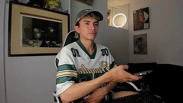 guynextdo0r online show from 15, 1, 2026