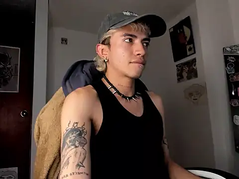 guynextdo0r online show from 28, 9, 2025