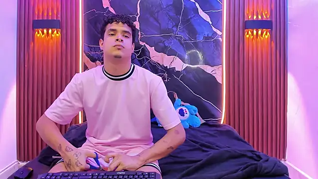 Lucky boys  X online show from 12, 3, 2026