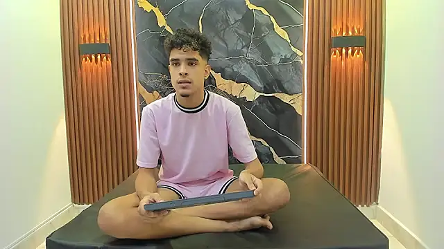 Lucky boys  X online show from 11, 9, 2025