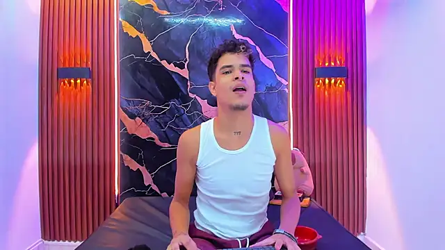 Lucky boys  X online show from 22, 9, 2025