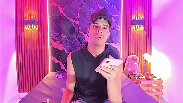 Lucky boys  X online show from 29, 9, 2025