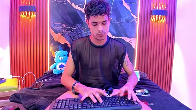 Lucky boys  X online show from 13, 2, 2026