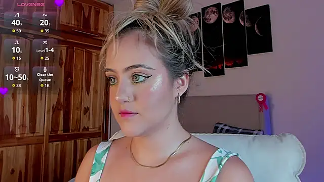 MaryMoon  online show from 28, 9, 2025