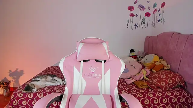 maddy parker   online show from 16, 6, 2026